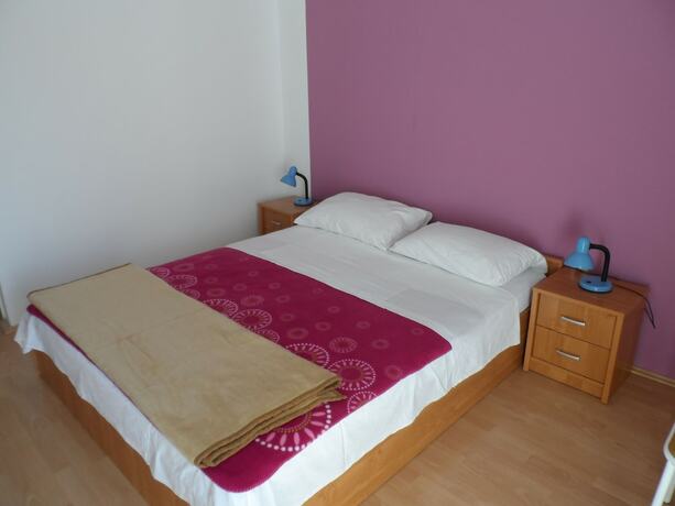 Imagen general del Hotel Rooms and Apartments Galeb. Foto 1