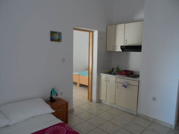Imagen general del Hotel Rooms and Apartments Galeb. Foto 4