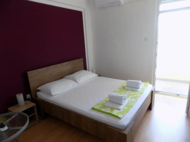 Imagen general del Hotel Rooms and Apartments Galeb. Foto 12