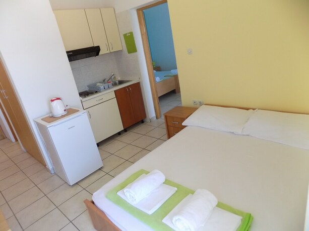 Imagen de la habitación del Hotel Rooms and Apartments Galeb. Foto 30