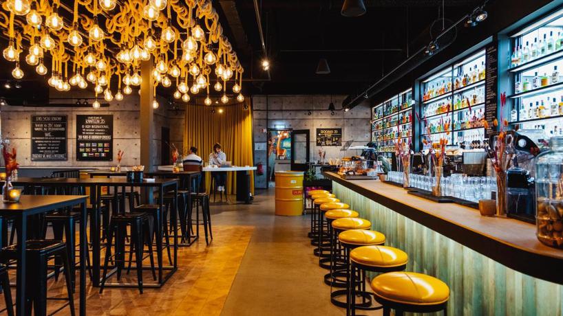 Imagen del bar/restaurante del Hotel Rooms25. Foto 3