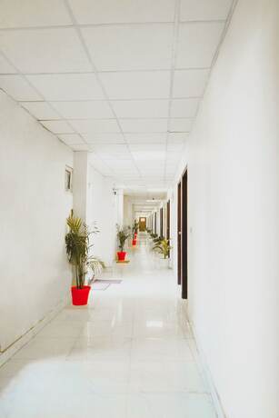 Imagen general del Hotel Roomshala 143 Shubham Residency Sec 70. Foto 3