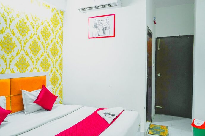 Imagen general del Hotel Roomshala 143 Shubham Residency Sec 70. Foto 8
