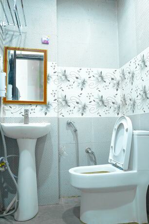 Imagen general del Hotel Roomshala 143 Shubham Residency Sec 70. Foto 10