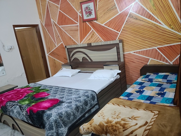 Imagen de la habitación del Hotel Roomshala 153 Krishnashrya, Vrindavan. Foto 17