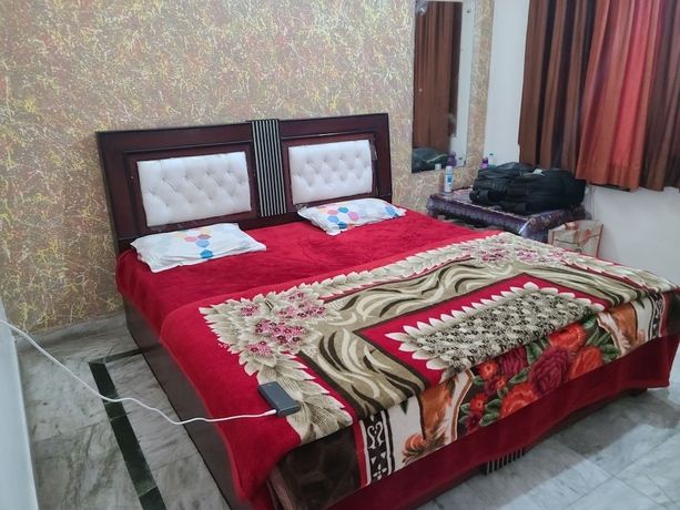 Imagen de la habitación del Hotel Roomshala 153 Krishnashrya, Vrindavan. Foto 4