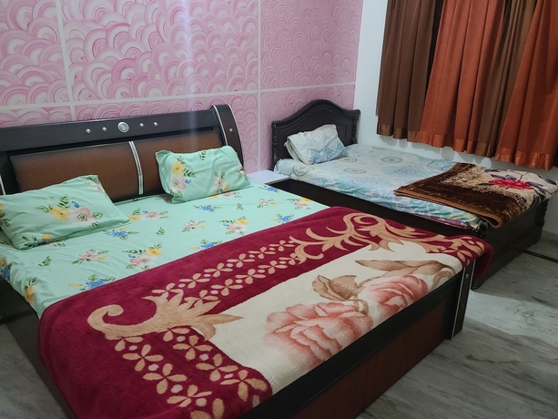Imagen de la habitación del Hotel Roomshala 153 Krishnashrya, Vrindavan. Foto 7