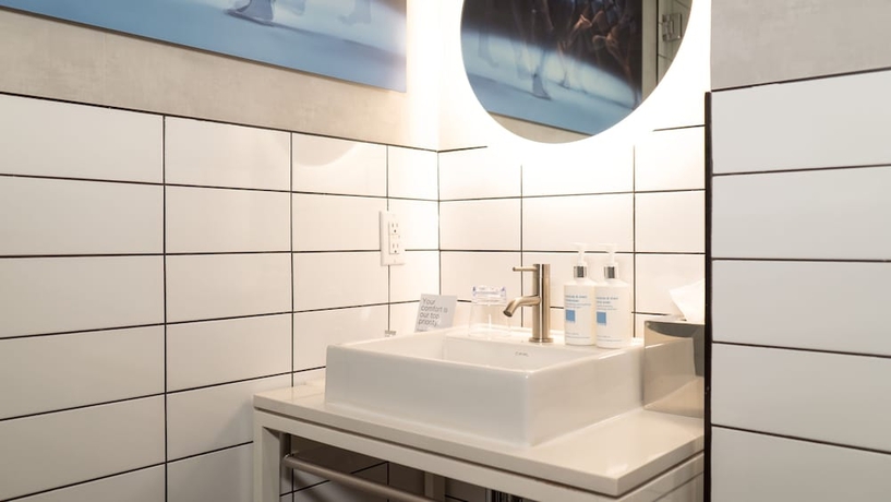 Imagen de la habitación del Hotel Roomza Times Square at Pestana CR7. Foto 13