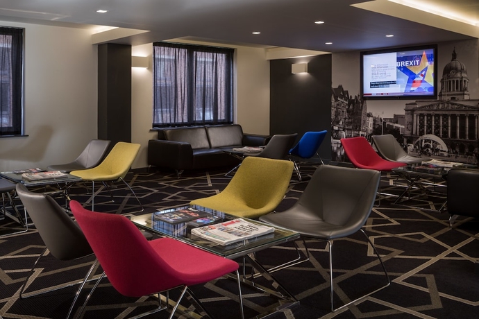 Imagen de los interiores del Hotel Roomzzz Nottingham City. Foto 13