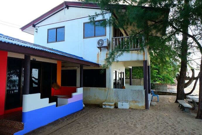 Imagen general del Hotel Roong Arun Resort, Chaiya. Foto 8