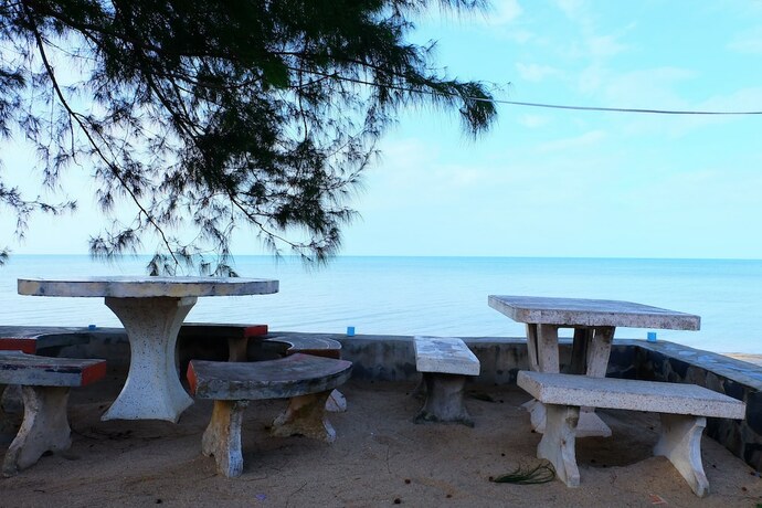 Imagen general del Hotel Roong Arun Resort, Chaiya. Foto 11