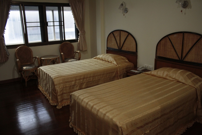 Imagen de la habitación del Hotel Roongruang. Foto 5