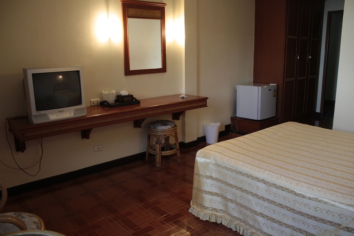 Imagen de la habitación del Hotel Roongruang. Foto 8