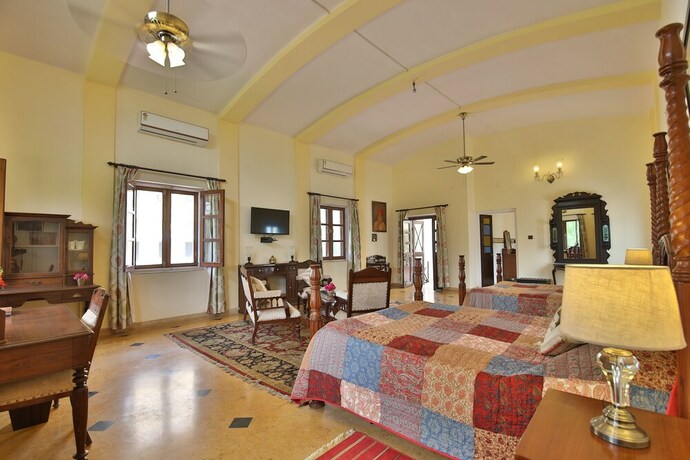 Imagen de la habitación del Hotel Roop Niwas Kothi. Foto 17