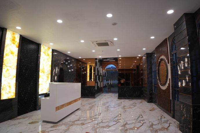 Imagen de los interiores del Hotel Roop Vihar Resort. Foto 13