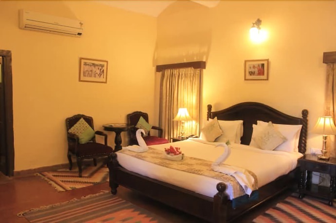 Imagen de la habitación del Hotel Roop Vilas Palace. Foto 9
