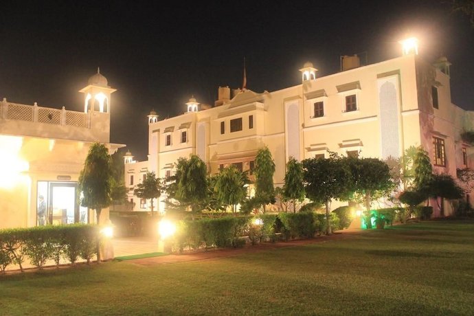Imagen de los exteriores del Hotel Roop Vilas Palace. Foto 15