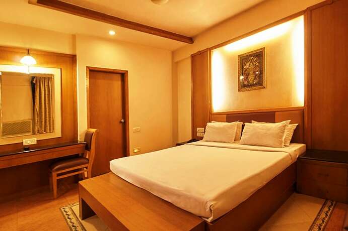 Imagen de la habitación del Hotel Roopa. Foto 18