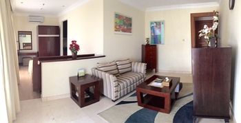 Imagen de los interiores del Hotel Roosseno Plaza. Foto 13