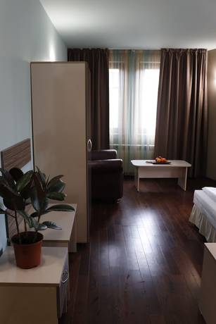 Imagen de la habitación del Hotel Roots and Wine Bar. Foto 6