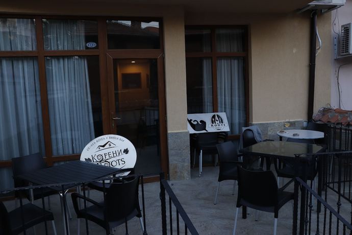 Imagen de la habitación del Hotel Roots and Wine Bar. Foto 7