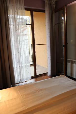 Imagen de la habitación del Hotel Roots and Wine Bar. Foto 8