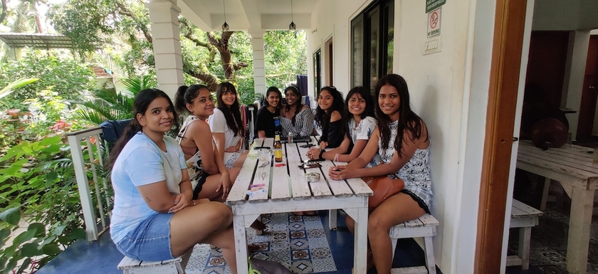 Imagen de los interiores del Hotel Rootsvilla Hostel Goa. Foto 19