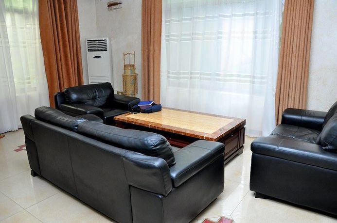 Imagen de los interiores del Hotel Ropani Kajjansi. Foto 18