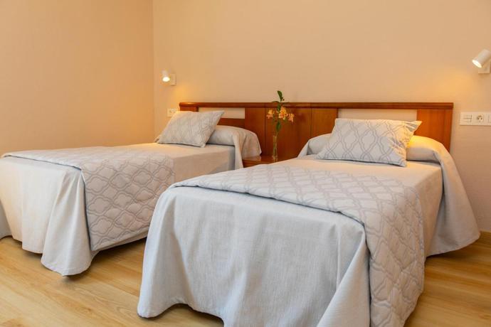 Imagen de la habitación del Hotel Ros Mary. Foto 5