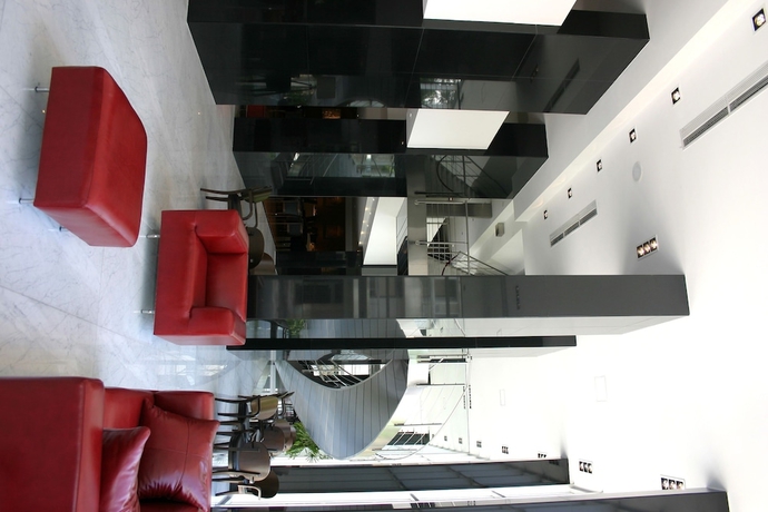 Imagen de los interiores del Hotel Ros Tower. Foto 12