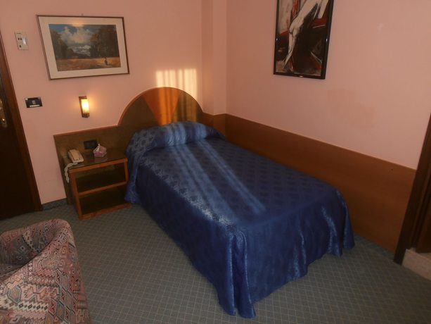Imagen de la habitación del Hotel Rosa, Abano Terme. Foto 12