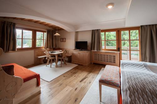 Imagen de la habitación del Hotel Rosa Alpina and Spa. Foto 11