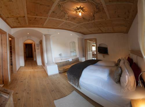 Imagen de la habitación del Hotel Rosa Alpina and Spa. Foto 16