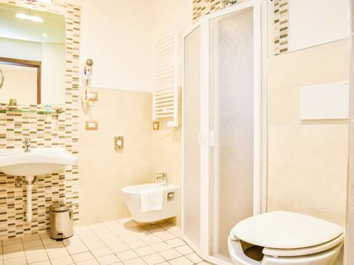 Imagen de la habitación del Hotel Rosa, Baveno. Foto 5