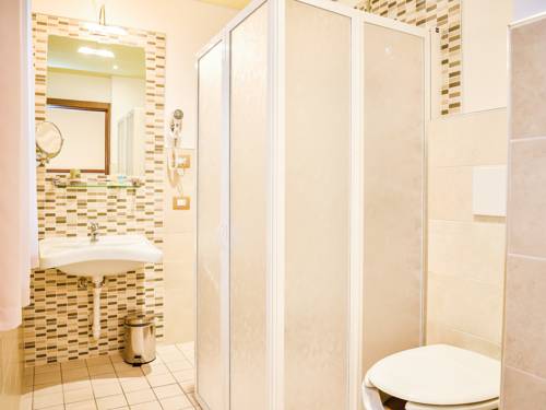 Imagen de la habitación del Hotel Rosa, Baveno. Foto 6