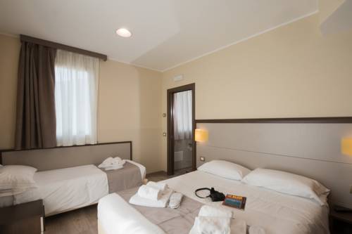 Imagen de la habitación del Hotel Rosa, Baveno. Foto 13