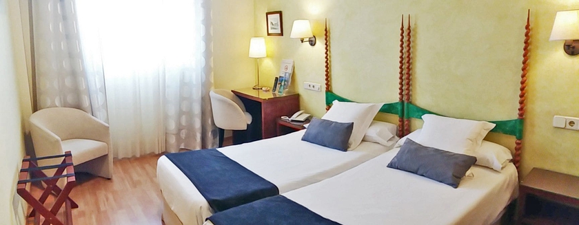 Imagen de la habitación del Hotel Rosa, Begur. Foto 10