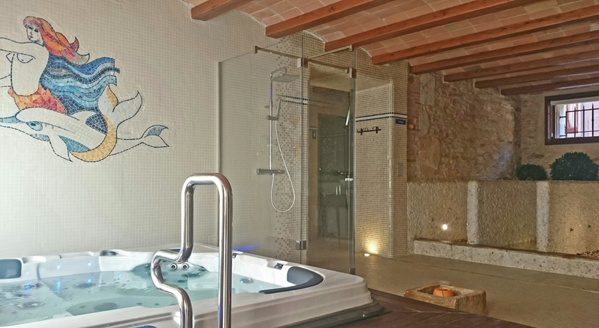 Imagen de la piscina del Hotel Rosa, Begur. Foto 18