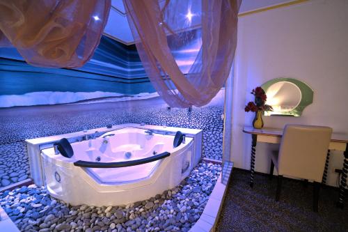 Imagen general del Hotel Rosa Blu. Foto 4