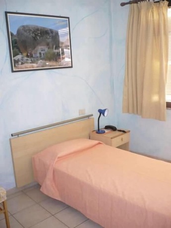 Imagen de la habitación del Hotel Rosa, CAPOTERRA. Foto 14
