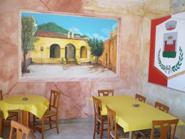 Imagen del bar/restaurante del Hotel Rosa, CAPOTERRA. Foto 6