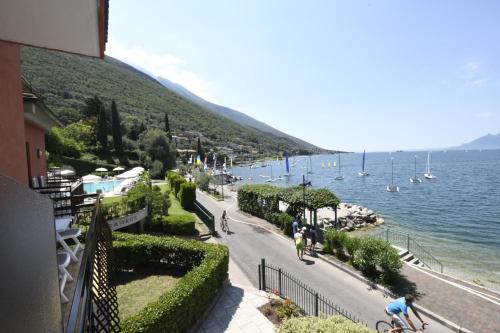 Imagen general del Hotel Rosa, Cassone. Foto 1
