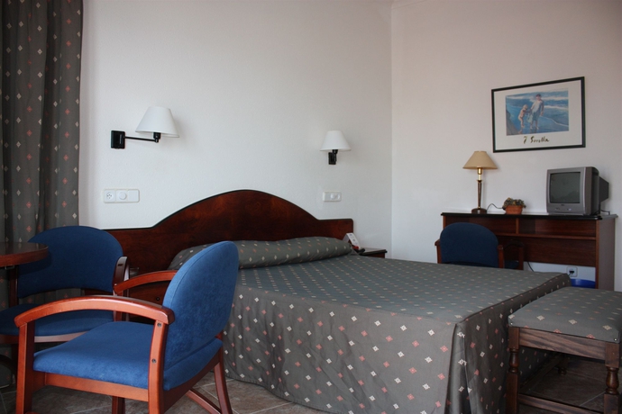 Imagen de la habitación del Hotel Rosa Dels Vents. Foto 4