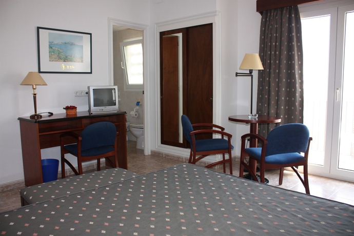 Imagen de la habitación del Hotel Rosa Dels Vents. Foto 7