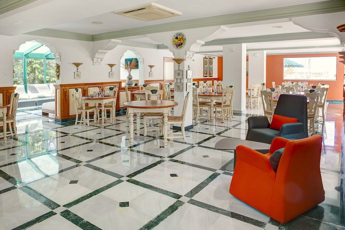 Imagen del bar/restaurante del Hotel Rosa, Denia. Foto 2