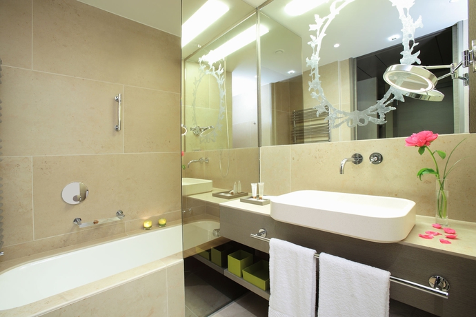 Imagen de la habitación del Hotel Rosa Grand Milano. Foto 4