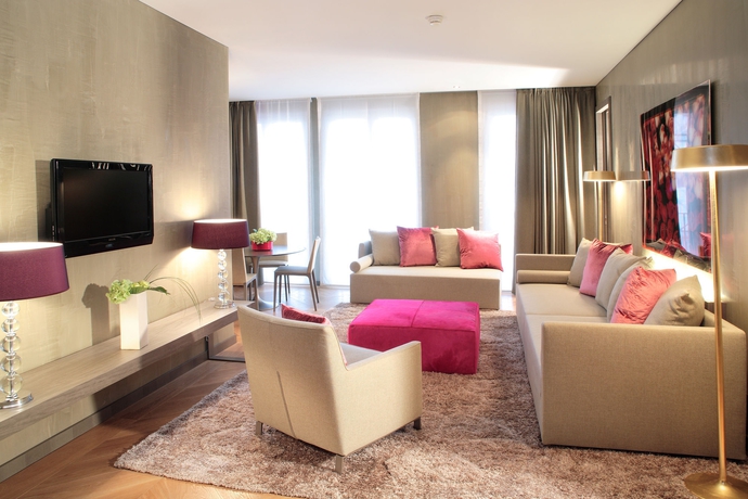 Imagen de la habitación del Hotel Rosa Grand Milano. Foto 6