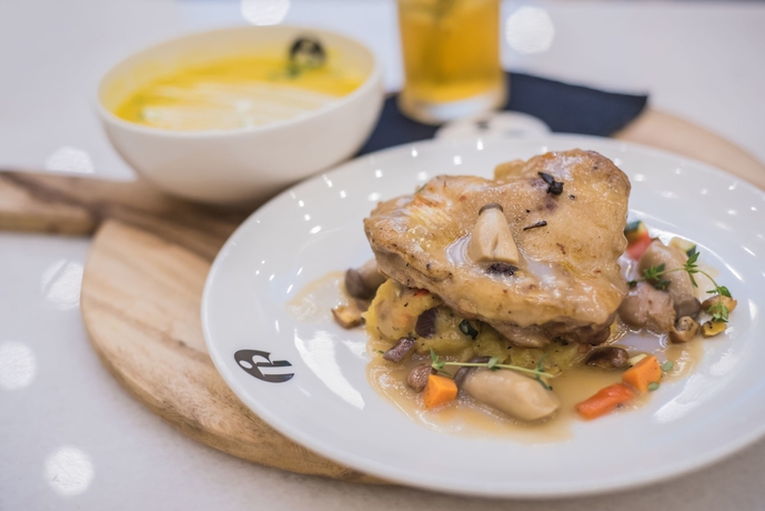 Imagen del bar/restaurante del Hotel Rosa Malacca. Foto 4