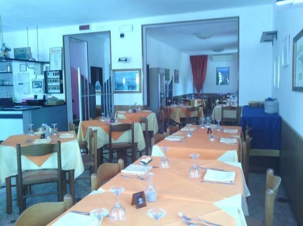 Imagen del bar/restaurante del Hotel Rosa, Rimini. Foto 11