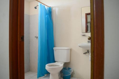 Imagen de la habitación del Hotel Rosa del Alba. Foto 17